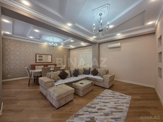 3 otaqlı Yeni tikili, Şah İsmayıl Xətai m., Bakı