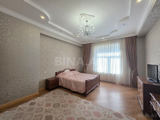 3 otaqlı Yeni tikili, Şah İsmayıl Xətai m., Bakı