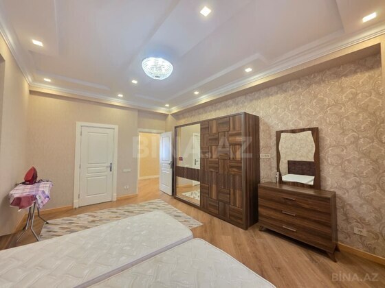 3 otaqlı Yeni tikili, Şah İsmayıl Xətai m., Bakı