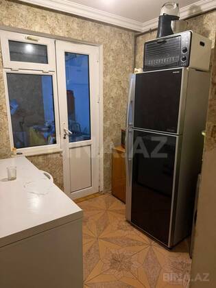 4 otaqlı Köhnə tikili, Xalqlar Dostluğu m., Bakı