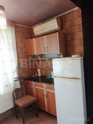 2 otaqlı Köhnə tikili, Neftçilər m., Bakı