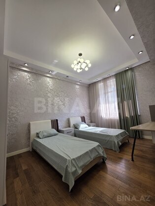 3 otaqlı Yeni tikili, 8 Noyabr m., Bakı