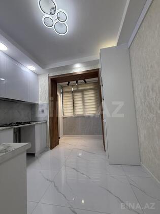 3 otaqlı Köhnə tikili, Xalqlar Dostluğu m., Bakı
