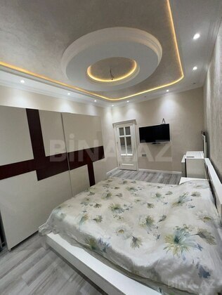 2 otaqlı Yeni tikili, 8 Noyabr m., Bakı