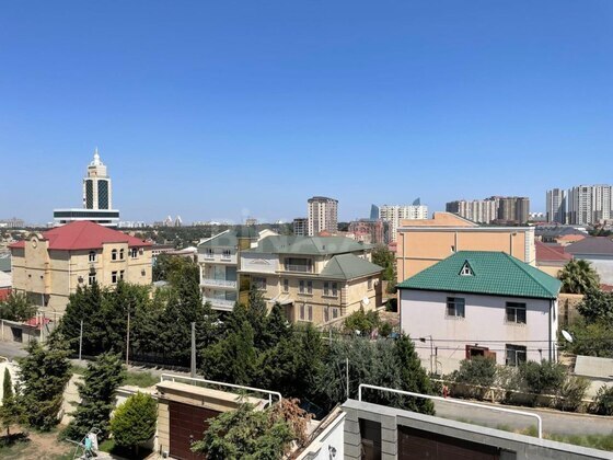 8 otaqlı Həyət evi/Bağ evi, Badamdar q., Bakı