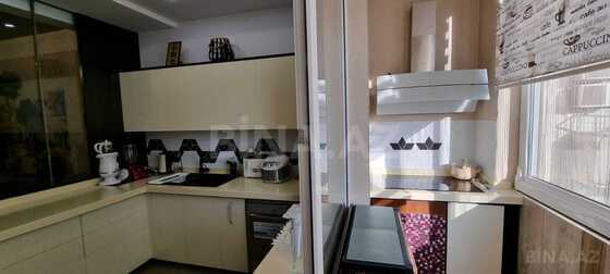3 otaqlı Yeni tikili, Şah İsmayıl Xətai m., Bakı