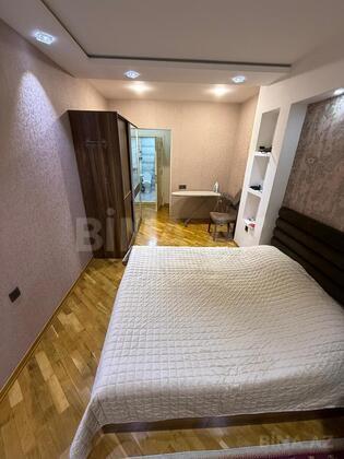 3 otaqlı Yeni tikili, 8 Noyabr m., Bakı