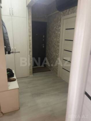 3 otaqlı Köhnə tikili, Bakıxanov q., Bakı