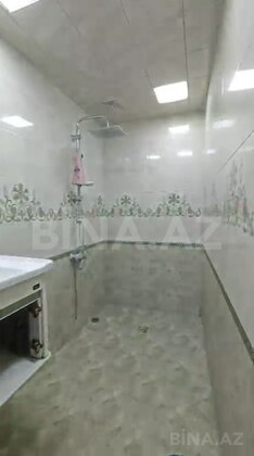 3 otaqlı Köhnə tikili, Bakıxanov q., Bakı