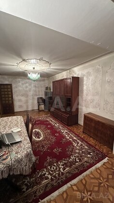 4 otaqlı Köhnə tikili, Həzi Aslanov m., Bakı