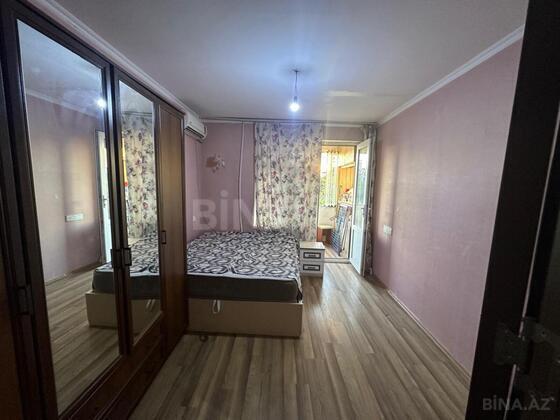 3 otaqlı Köhnə tikili, Həzi Aslanov m., Bakı