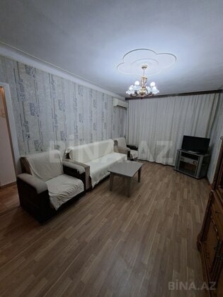 2 otaqlı Köhnə tikili, Neftçilər m., Bakı
