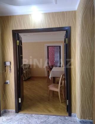 3 otaqlı Köhnə tikili, Elmlər Akademiyası m., Bakı