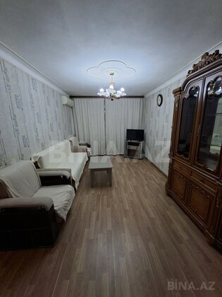 2 otaqlı Köhnə tikili, Neftçilər m., Bakı