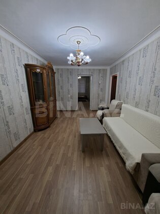 2 otaqlı Köhnə tikili, Neftçilər m., Bakı