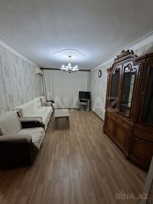 2 otaqlı Köhnə tikili, Neftçilər m., Bakı