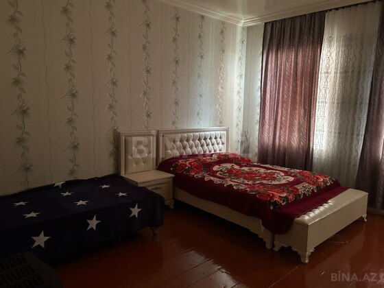5 otaqlı Həyət evi/Bağ evi, Ucar