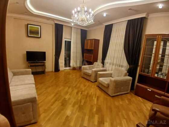 3 otaqlı Yeni tikili, İnşaatçılar m., Bakı