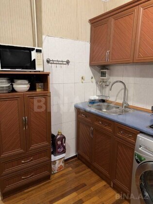 2 otaqlı Köhnə tikili, Neftçilər m., Bakı