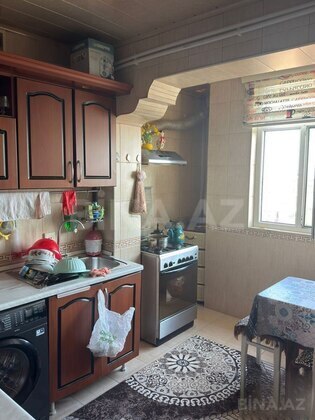 3 otaqlı Köhnə tikili, Həzi Aslanov m., Bakı