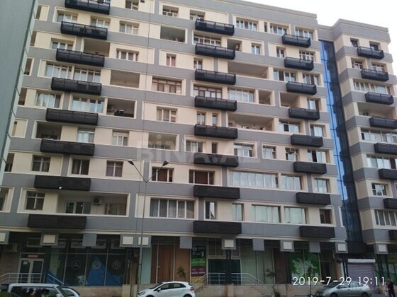 3 otaqlı Köhnə tikili, 28 May m., Bakı