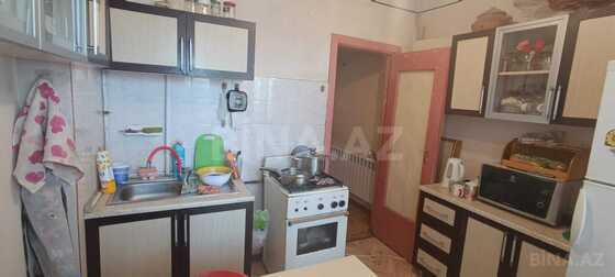 3 otaqlı Köhnə tikili, 28 May m., Bakı