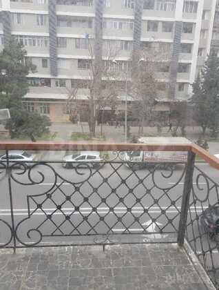 3 otaqlı Köhnə tikili, 28 May m., Bakı