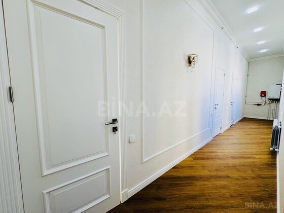 3 otaqlı Köhnə tikili, Sahil m., Bakı