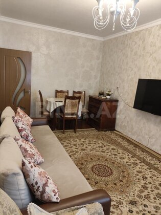 3 otaqlı Köhnə tikili, Həzi Aslanov m., Bakı