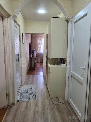 3 otaqlı Köhnə tikili, Həzi Aslanov m., Bakı