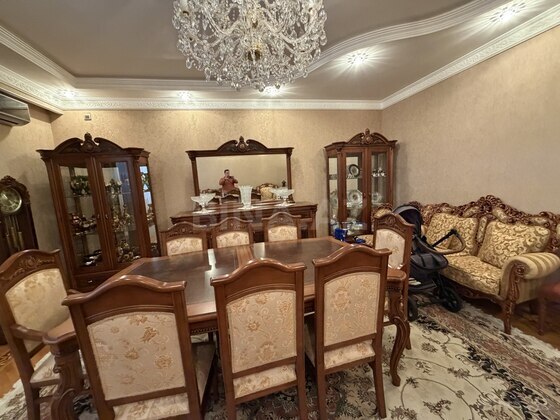 4 otaqlı Yeni tikili, Azadlıq Prospekti m., Bakı