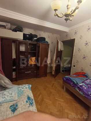 3 otaqlı Köhnə tikili, Elmlər Akademiyası m., Bakı