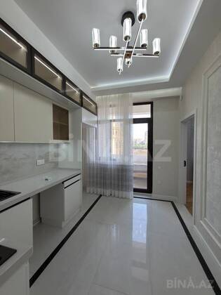 3 otaqlı Yeni tikili, Neftçilər m., Bakı