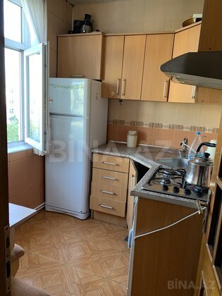 2 otaqlı Köhnə tikili, 20 Yanvar m., Bakı