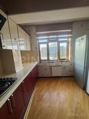 2 otaqlı Köhnə tikili, Azadlıq Prospekti m., Bakı