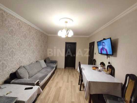 3 otaqlı Köhnə tikili, Qara Qarayev m., Bakı