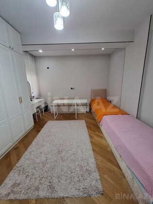 3 otaqlı Yeni tikili, İnşaatçılar m., Bakı