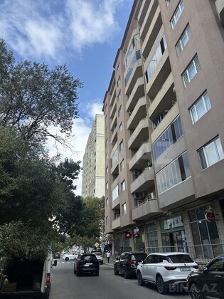 4 otaqlı Yeni tikili, Elmlər Akademiyası m., Bakı