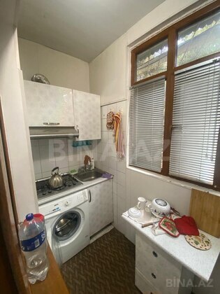 2 otaqlı Köhnə tikili, Azadlıq Prospekti m., Bakı
