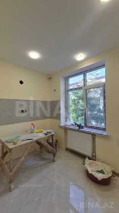 2 otaqlı Köhnə tikili, Elmlər Akademiyası m., Bakı