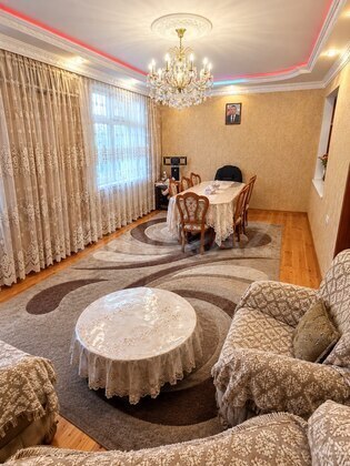 4 otaqlı Köhnə tikili, Azadlıq Prospekti m., Bakı