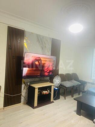 3 otaqlı Köhnə tikili, Xalqlar Dostluğu m., Bakı