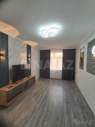 3 otaqlı Köhnə tikili, İnşaatçılar m., Bakı