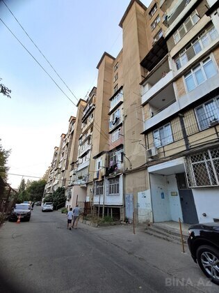 3 otaqlı Köhnə tikili, İnşaatçılar m., Bakı