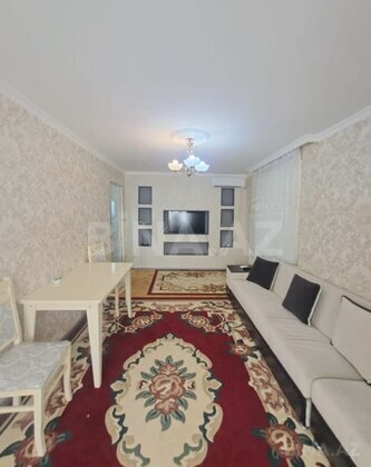 2 otaqlı Köhnə tikili, Elmlər Akademiyası m., Bakı