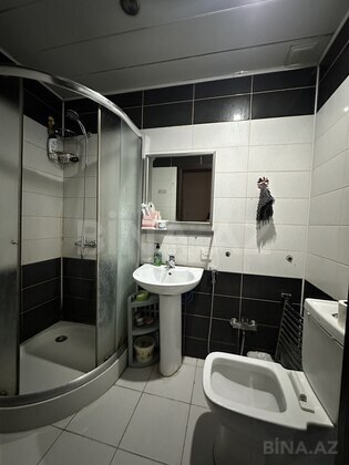 3 otaqlı Yeni tikili, Xırdalan