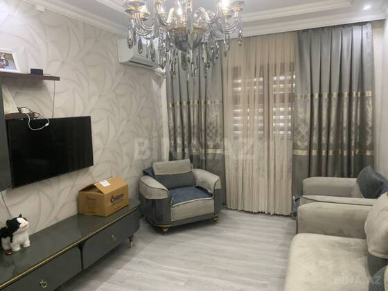3 otaqlı Köhnə tikili, Neftçilər m., Bakı