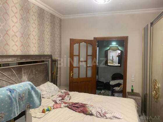 3 otaqlı Köhnə tikili, Neftçilər m., Bakı
