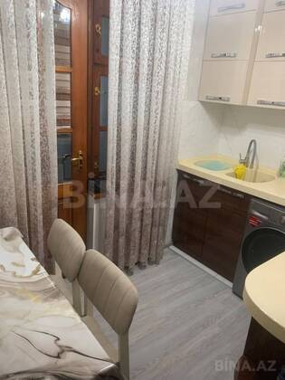 3 otaqlı Köhnə tikili, Neftçilər m., Bakı
