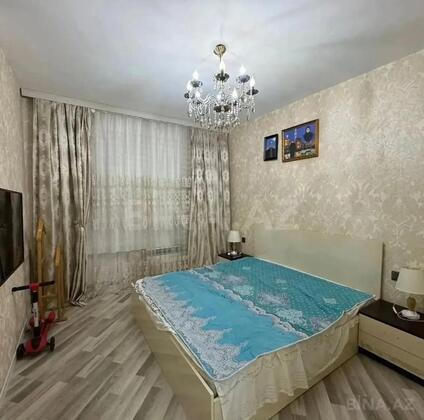 3 otaqlı Köhnə tikili, Memar Əcəmi m., Bakı